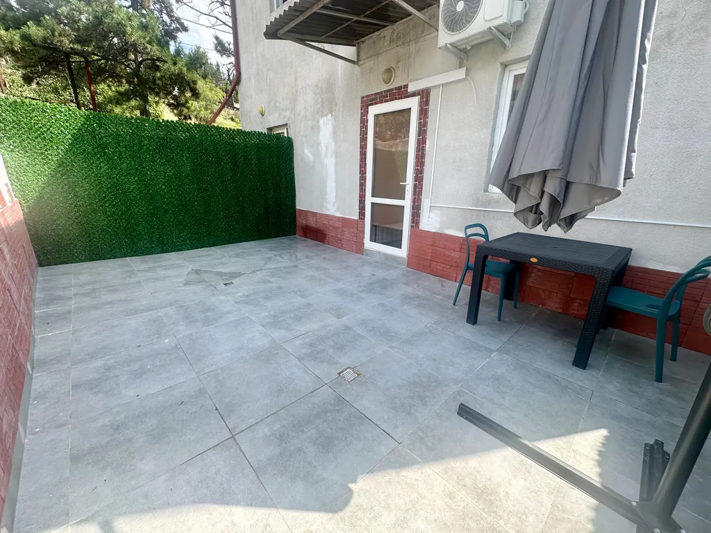 Уютная квартира с двором для хорошего отдыха