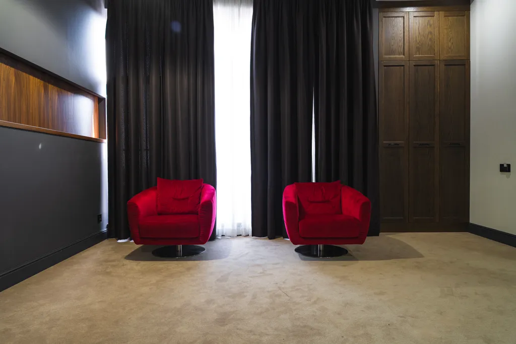 Номер Люкс с видом на бассейн