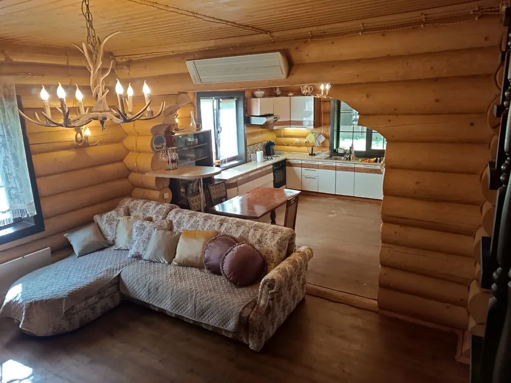 Дом с пианино