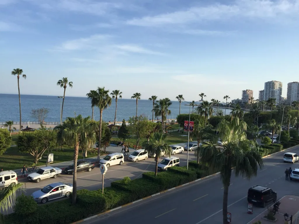 Мерсин Мезитли 3+1 дуплекс дом на берегу моря