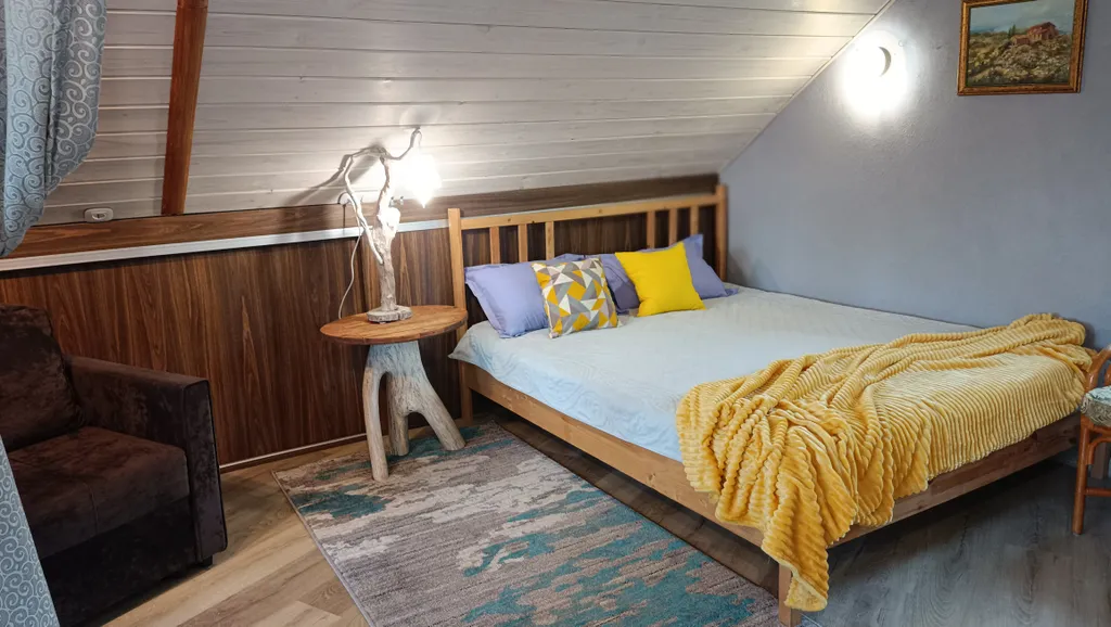 Уютный этаж в доме с видом на горы в 3 км от пляжа Дюрсо