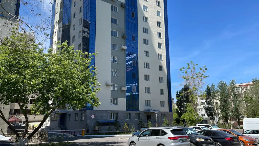 2-комнатная с видом на город возле набережной в старом центре Астаны