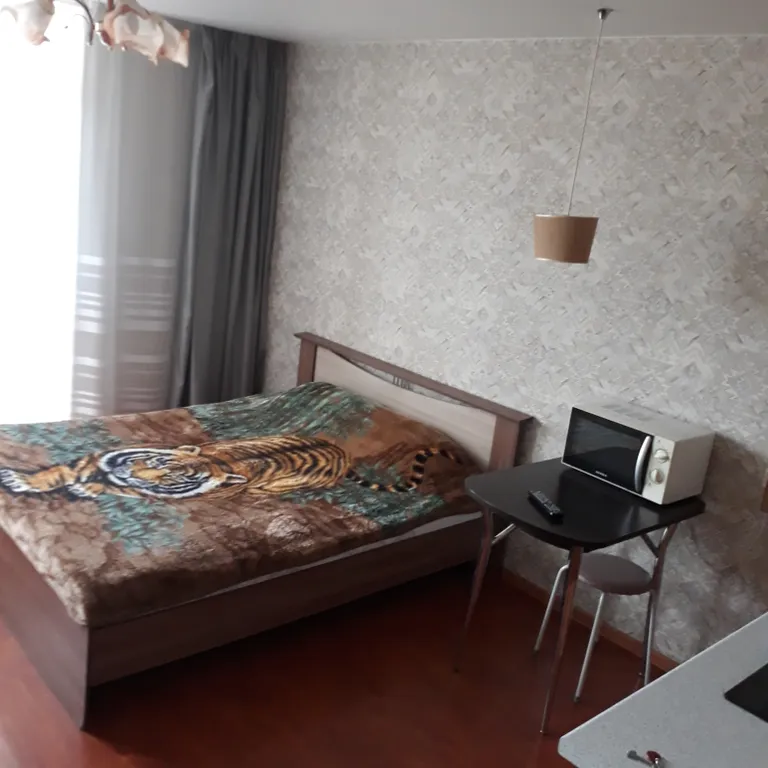 Отличная квартира-студия — аренда посуточно в Верхняя Пышма