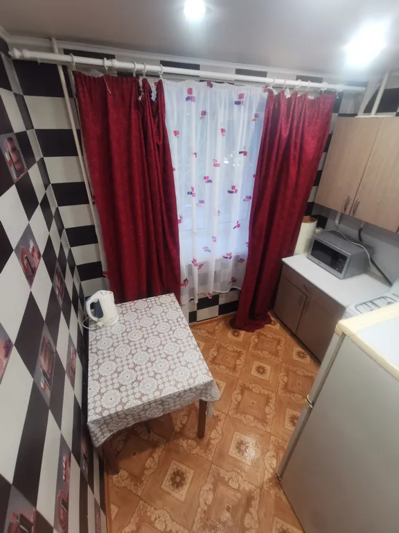 1–комнатная квартира в 10 минутах хотьбы от пл. Ленина