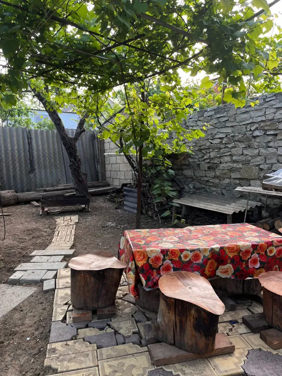 Уютный дом в городе