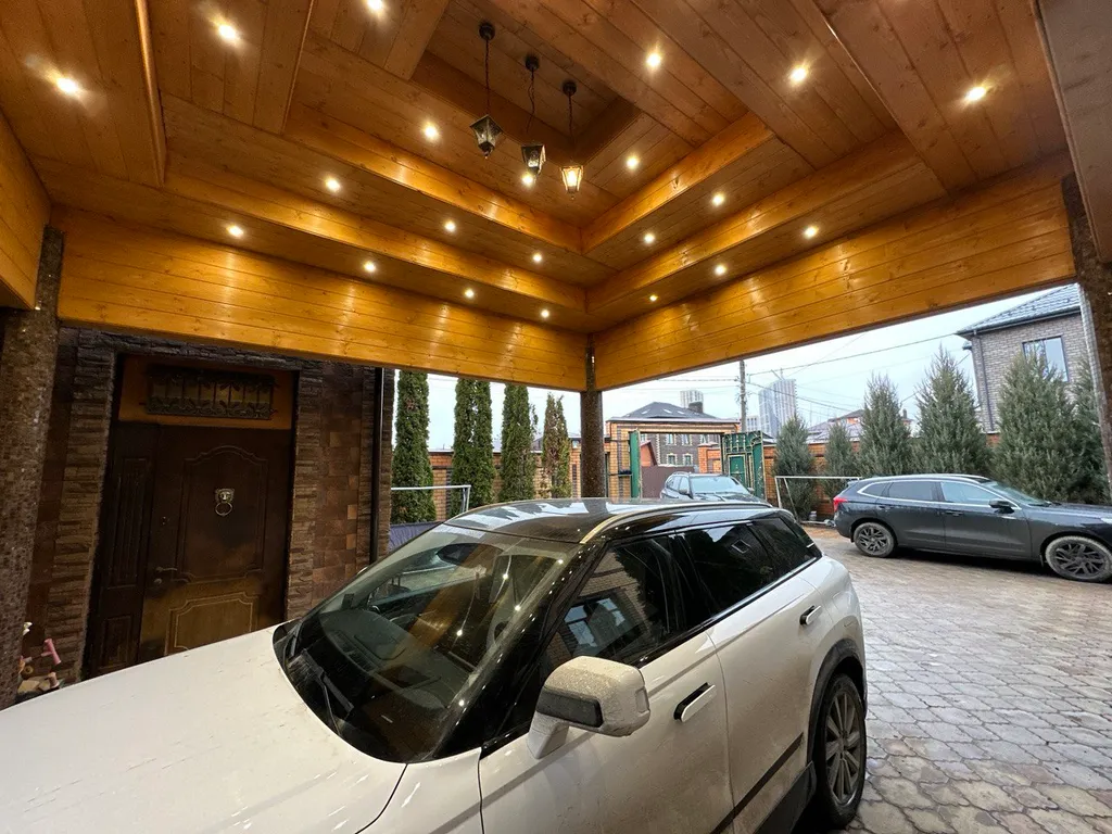 Дом у метро