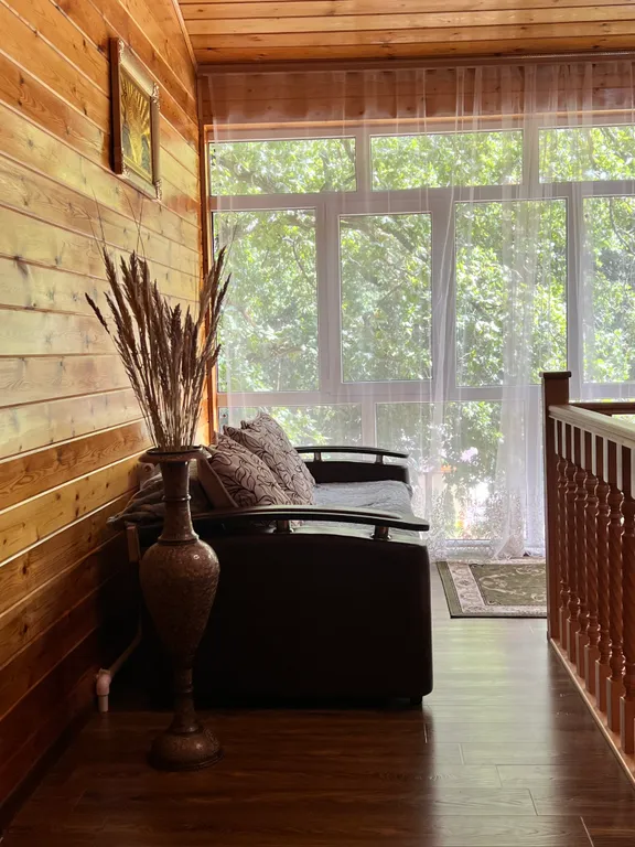 Большой дом у реки в горах с баней и чаном