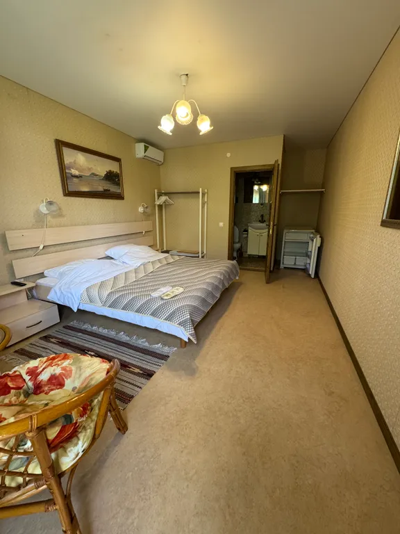 Дом с верандой в саду