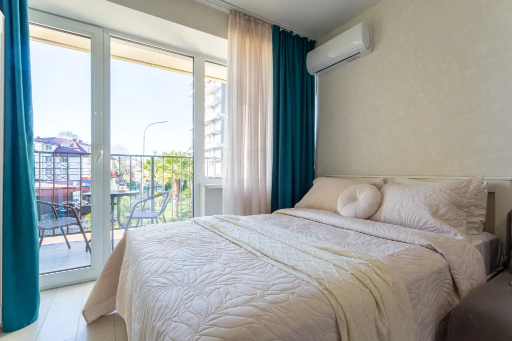 Уютная студия Каравелла 23 с балконом у моря