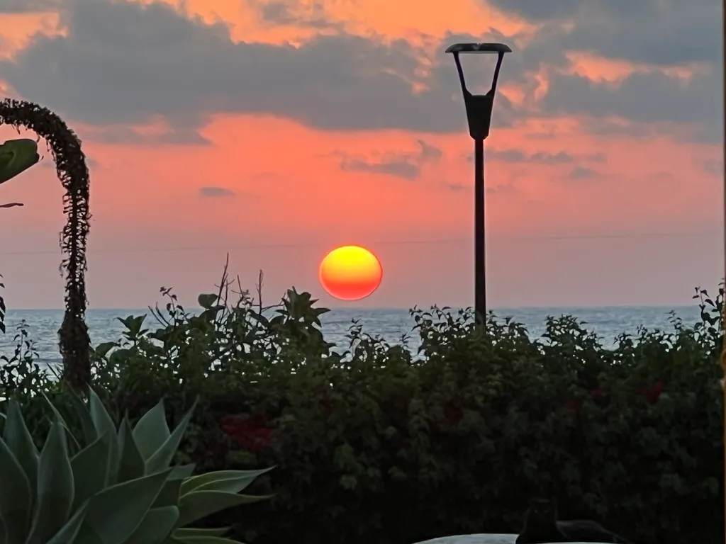 GW014 Студия с бассейном с видом на море (Gugel Waves Nahariya)