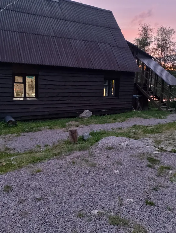 Домик с отдельным входом и красивым видом из окна со всеми удобствами