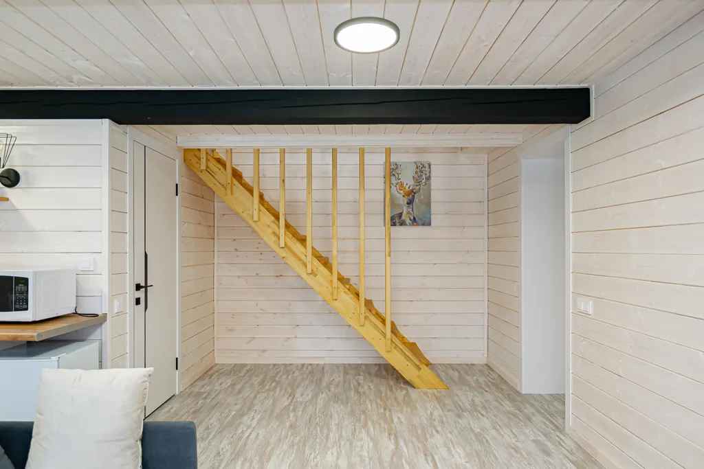 Уютные домики на берегу реки Косьва