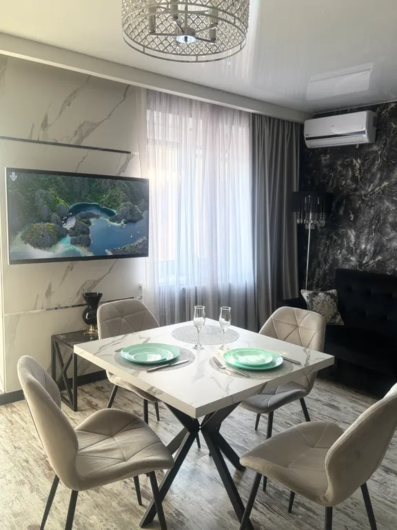 Современная студия в новом доме