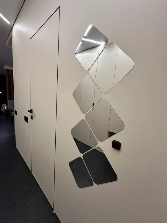 Студия в центре с видом на колесо обозрения