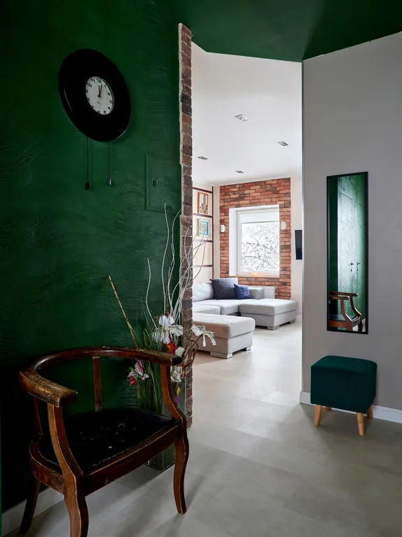 Красивый коттедж у озера для семьи в 20 минутах от города