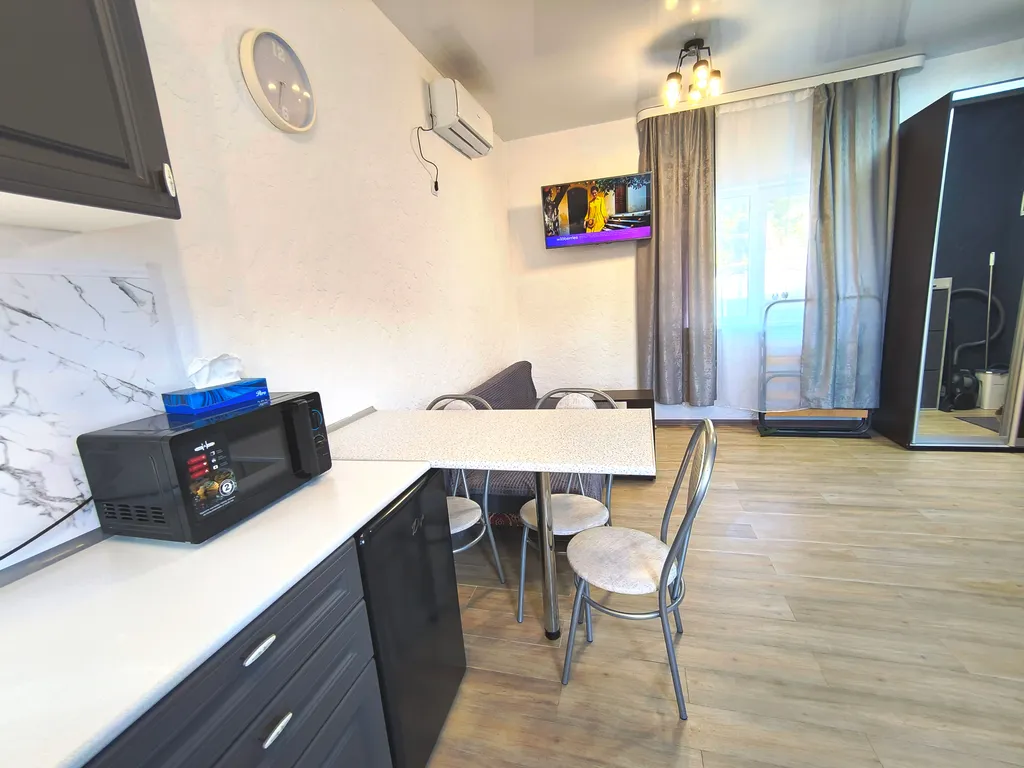 Просторная и уютная студия с  террасой и видом на море, 40 м2