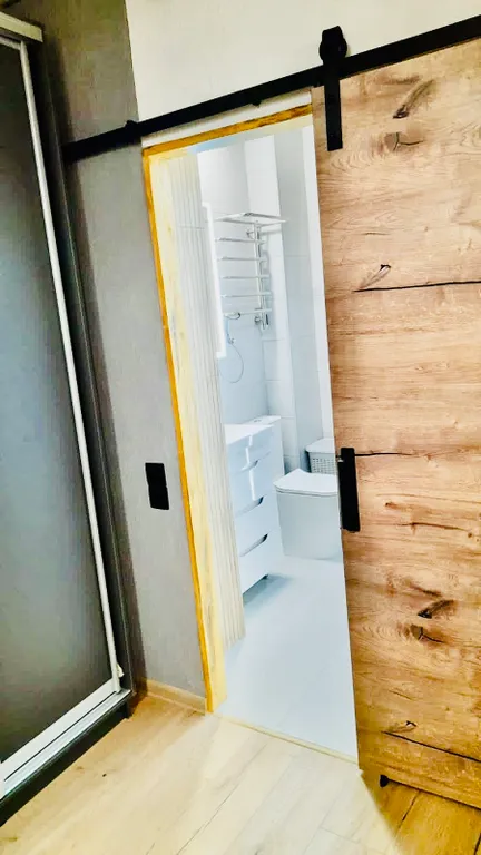 Современная и уютная квартира рядом с морем