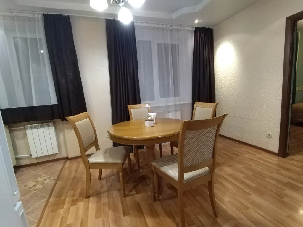 Уютная двухкомнатная квартира на пешеходной улице