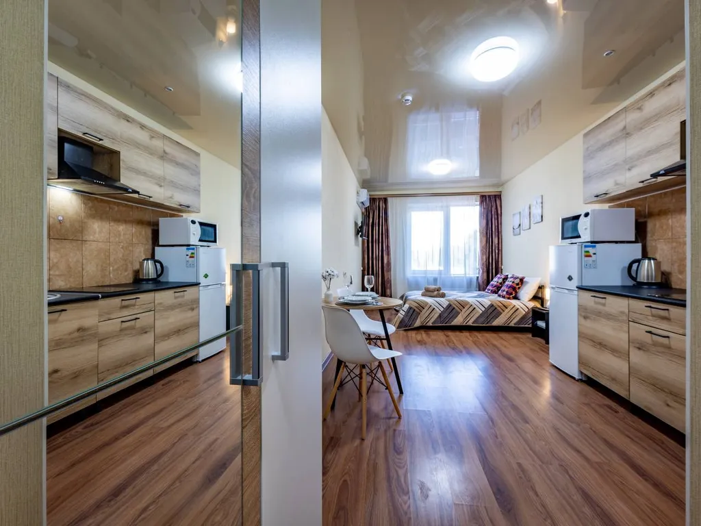 Добродей/Apart