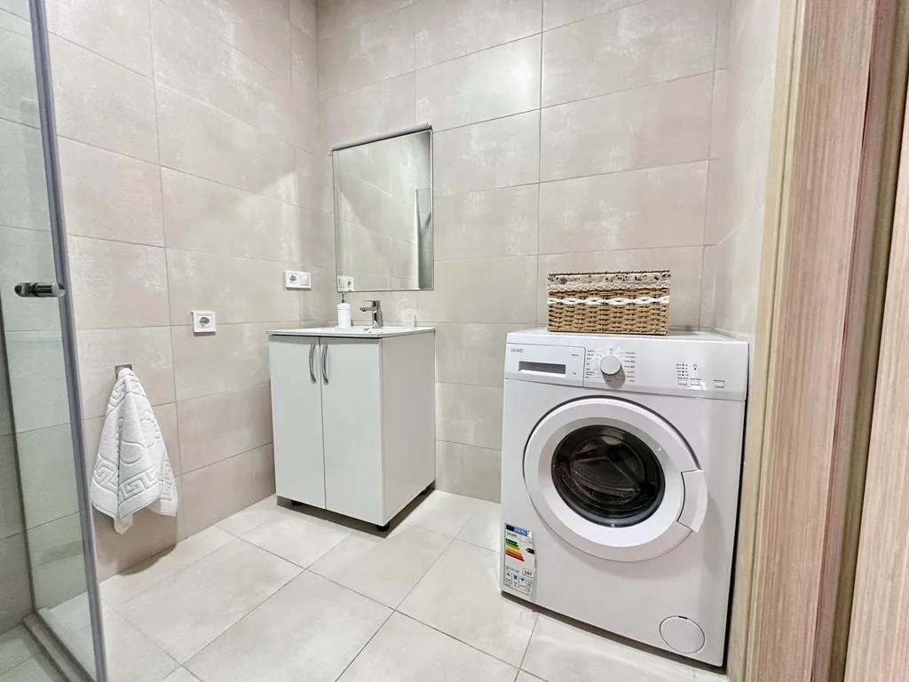 Квартира Золотая студия, бассейн + парковка free, жк white sails — Батуми