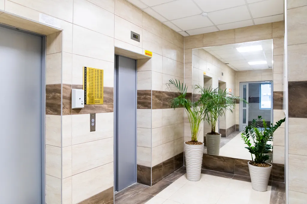 Стильная двухкомнатная квартира у моря