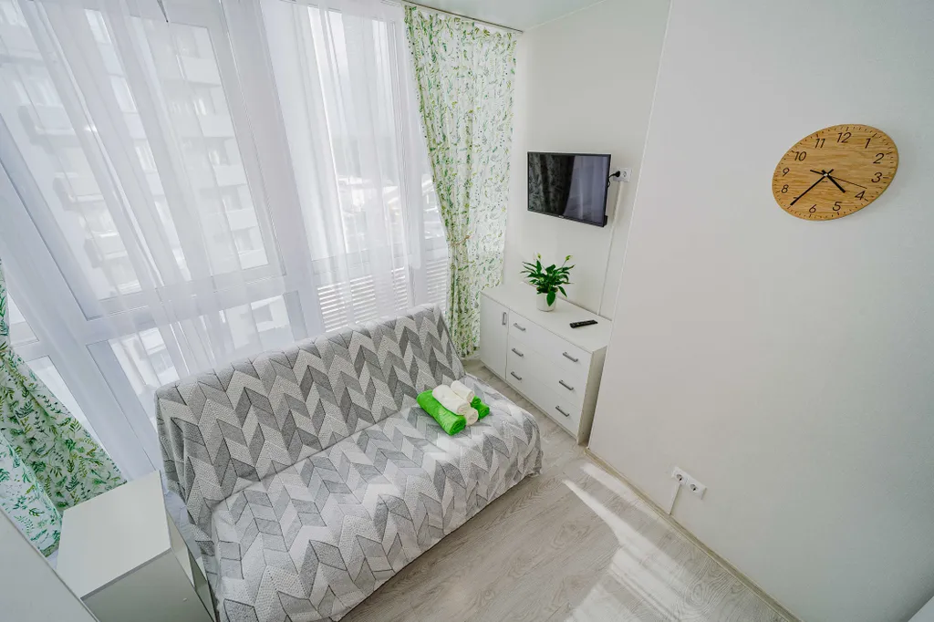 Уютная студия с панорамным окном