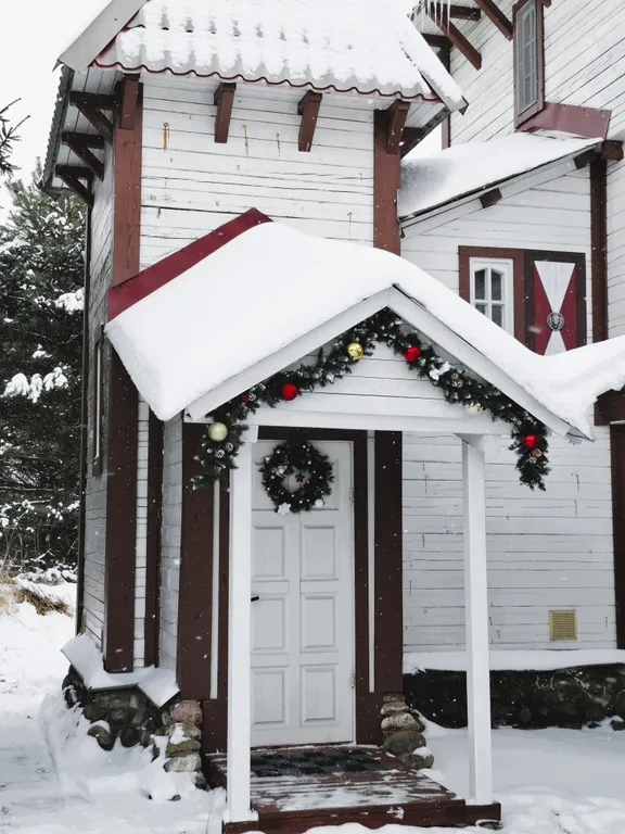 Дом-замок для большой компании