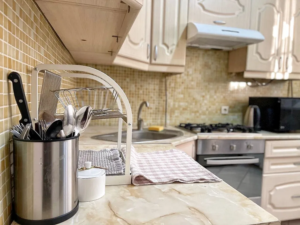 Двухэтажный дом поблизости с парком Галицкого