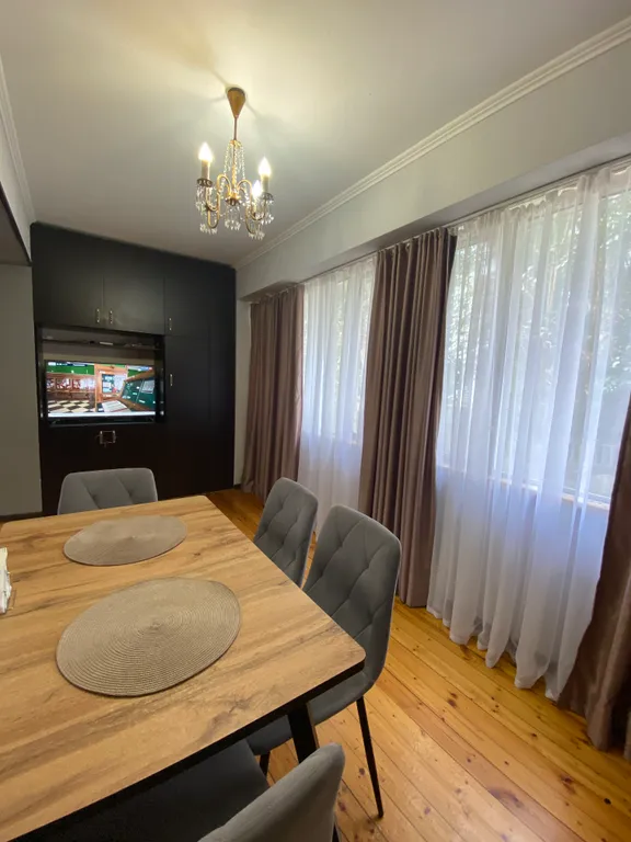 Уютная квартира в 50 метрах от моря, рядом парковая зона отдыха