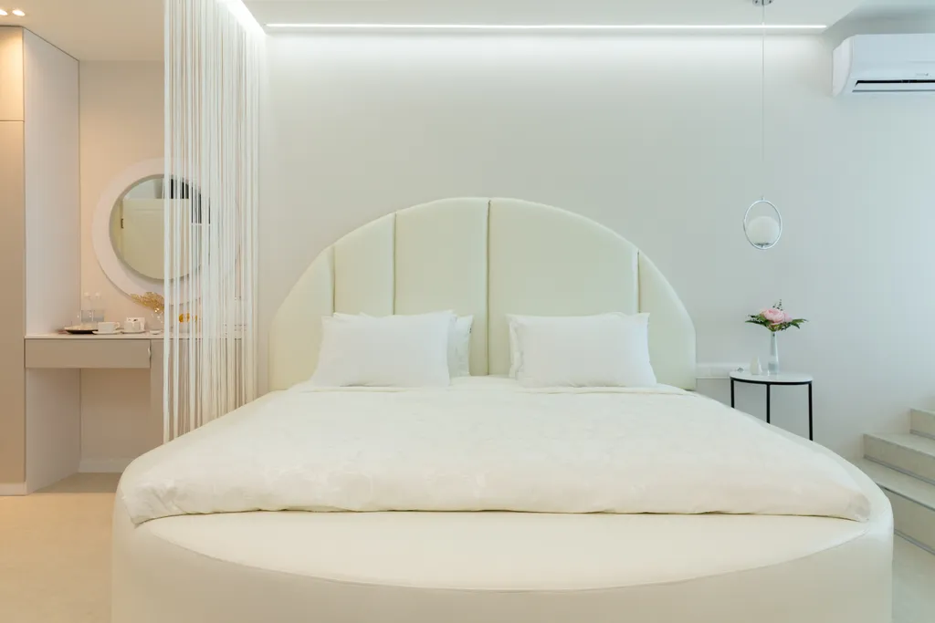 Белоснежный люкс с джакузи у Гринвича