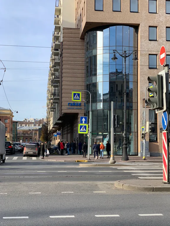Квартира в доме комфорт класса в центре Санкт-Петербурга