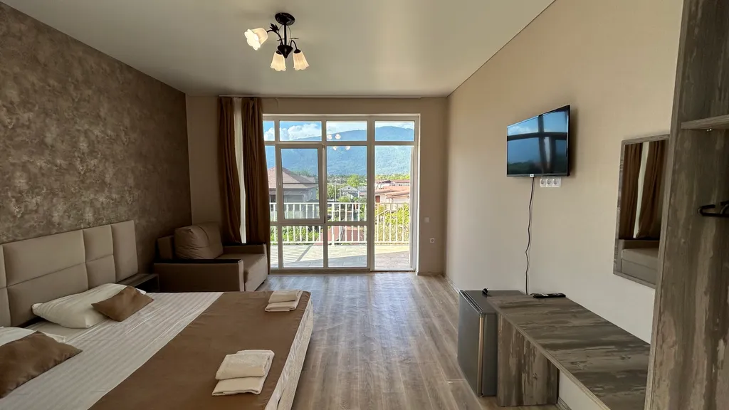 04. Семейный люкс new у бассейна, Алахадзы