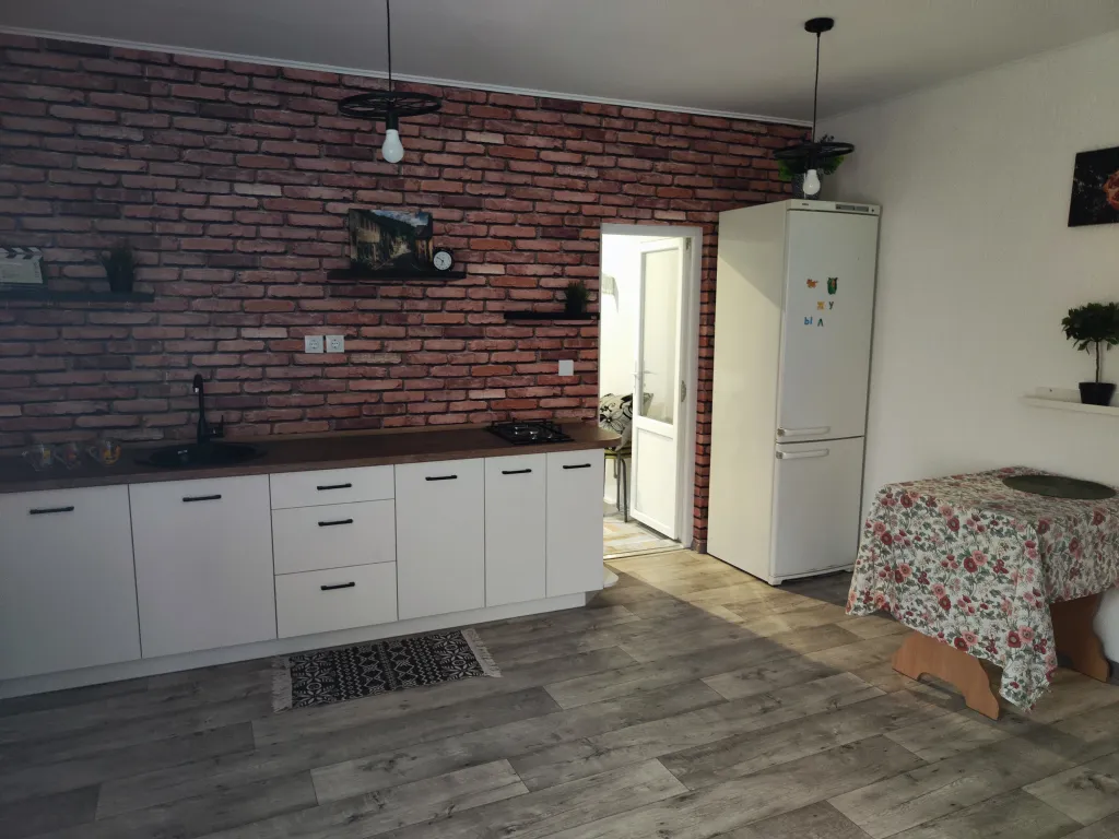 Коттедж Домик на земле с пандусом — Евпатория