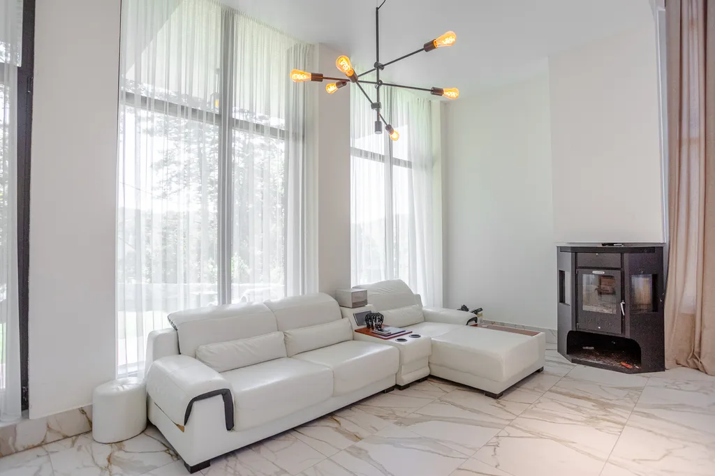 Коттедж Эксклюзивный дом с бассейном (район Ботанического сада) — Владивосток