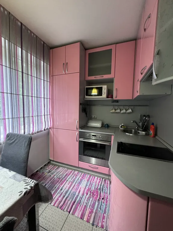 Дом 46m2 — чан, развитая инфраструктура, балкон