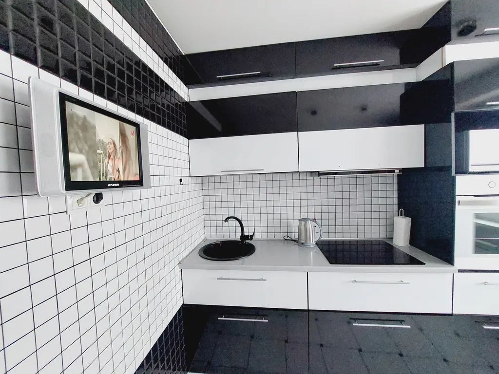 Квартира Отличная тёплая квартира — Омск