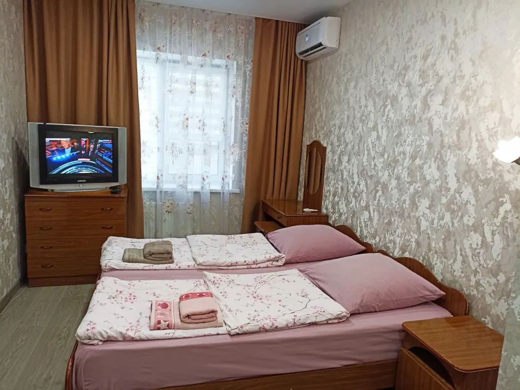 Уютная однокомнатная квартира — аренда посуточно в Павловск