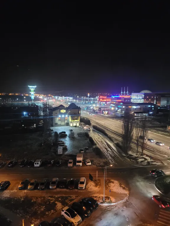 Уютная квартира в районе ТЦ Сити Молл