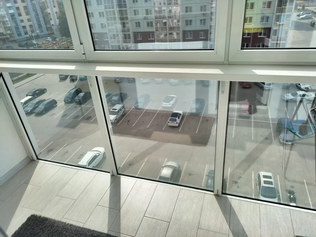 Квартира с панорамным окнами возле РК Паутина