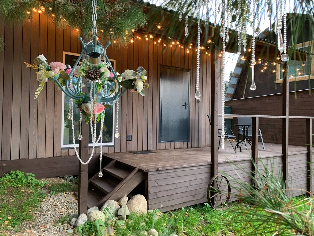 Домик для двоих на Алтае с видом на горы