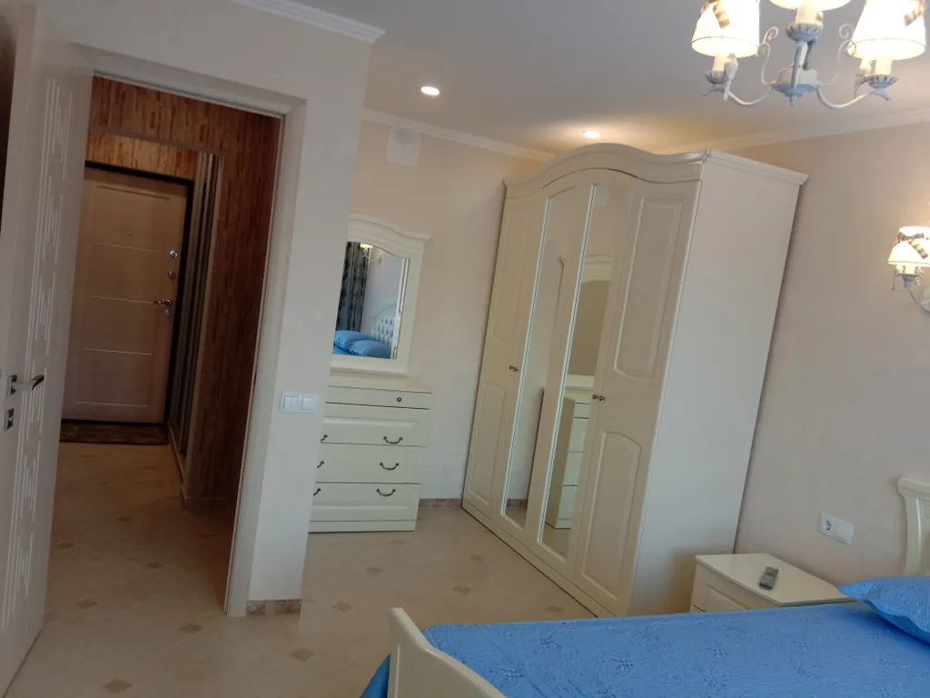 Современная квартира в Алуште на 1-й линии от моря