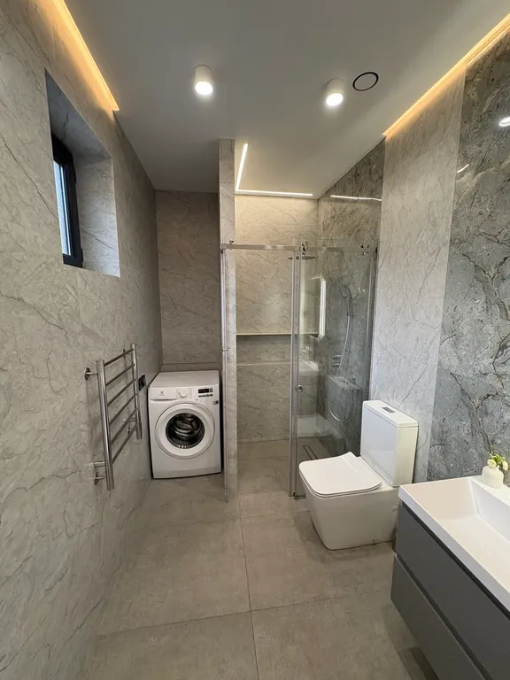 Уютный дом со своим гаражом