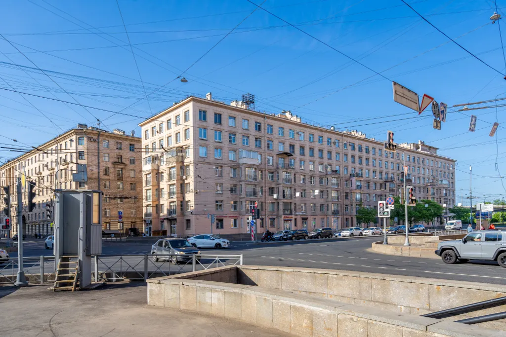 Квартира рядом с набережной Невы