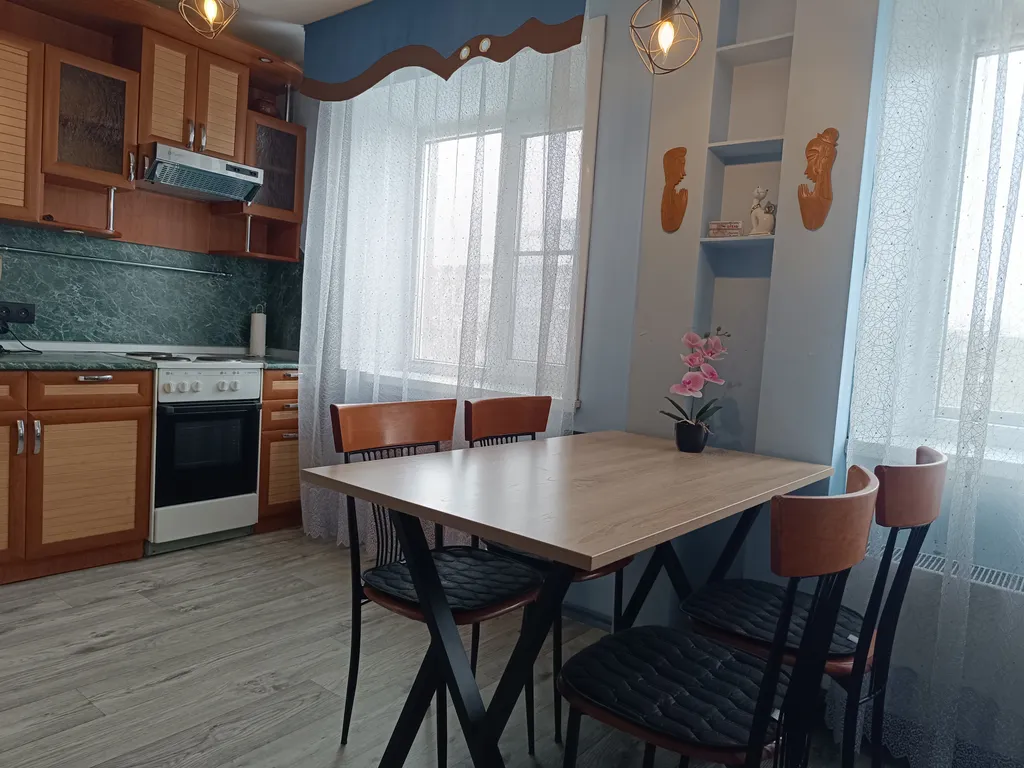 Отличная квартира с кондиционером, бойлером рядом с институтом ФСИН