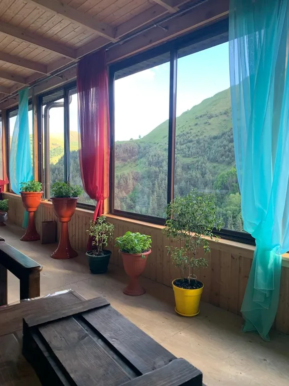 Просторный дом с видом на горы