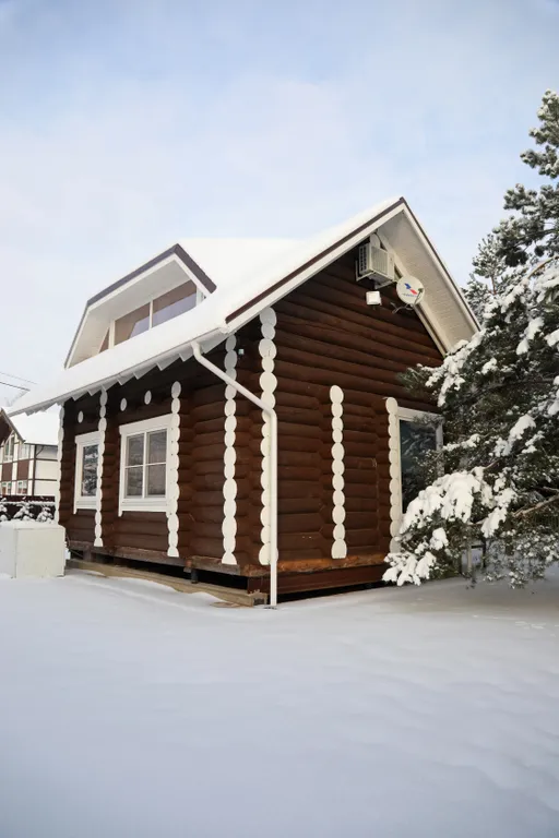 Бревенчатый коттедж