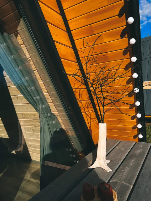 Коттедж Треугольный коттедж на берегу реки Лава — Ручьи