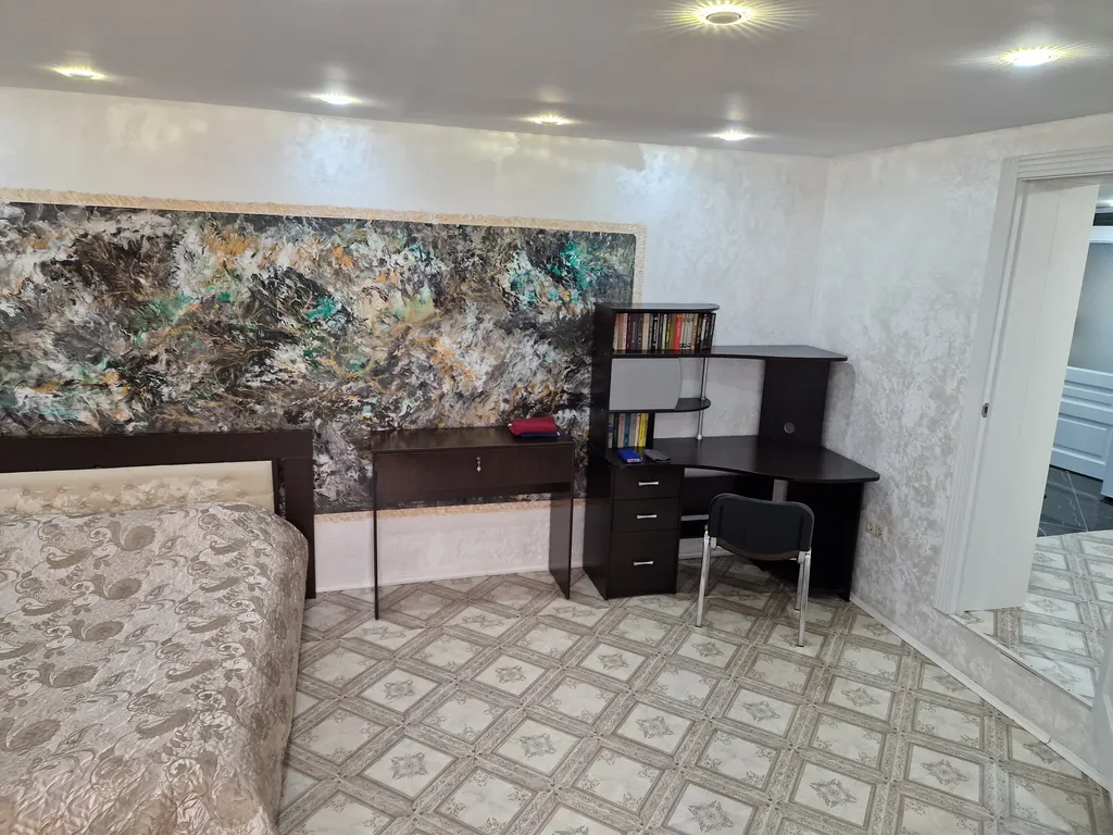 Отличная большая квартира в частном доме в самом центре Иркутска