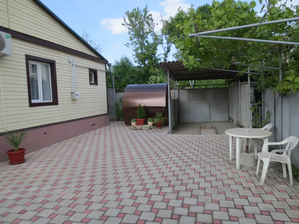 Коттедж Уютный дом в самом центре города — Ессентуки