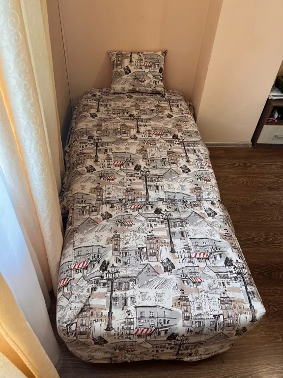 Апартамент с видом в центре Партенита